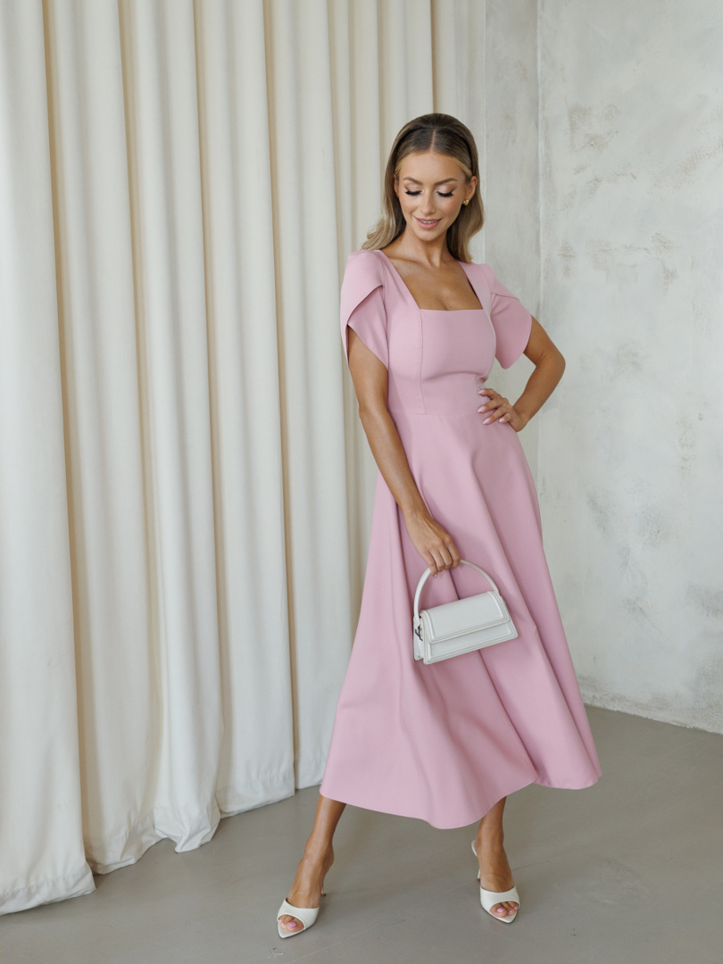 Arletta - elegancka sukienka z rozkloszowanym dołem i rękawem typu tulipan w kolorze brudnego różu