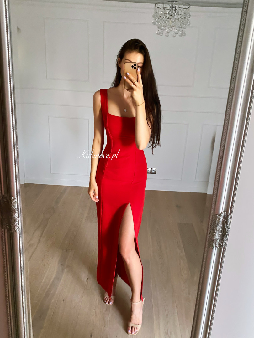 Milagros czerwona - długa dopasowana sukienka na grubszych ramiączkach - Kulunove zdjęcie 4