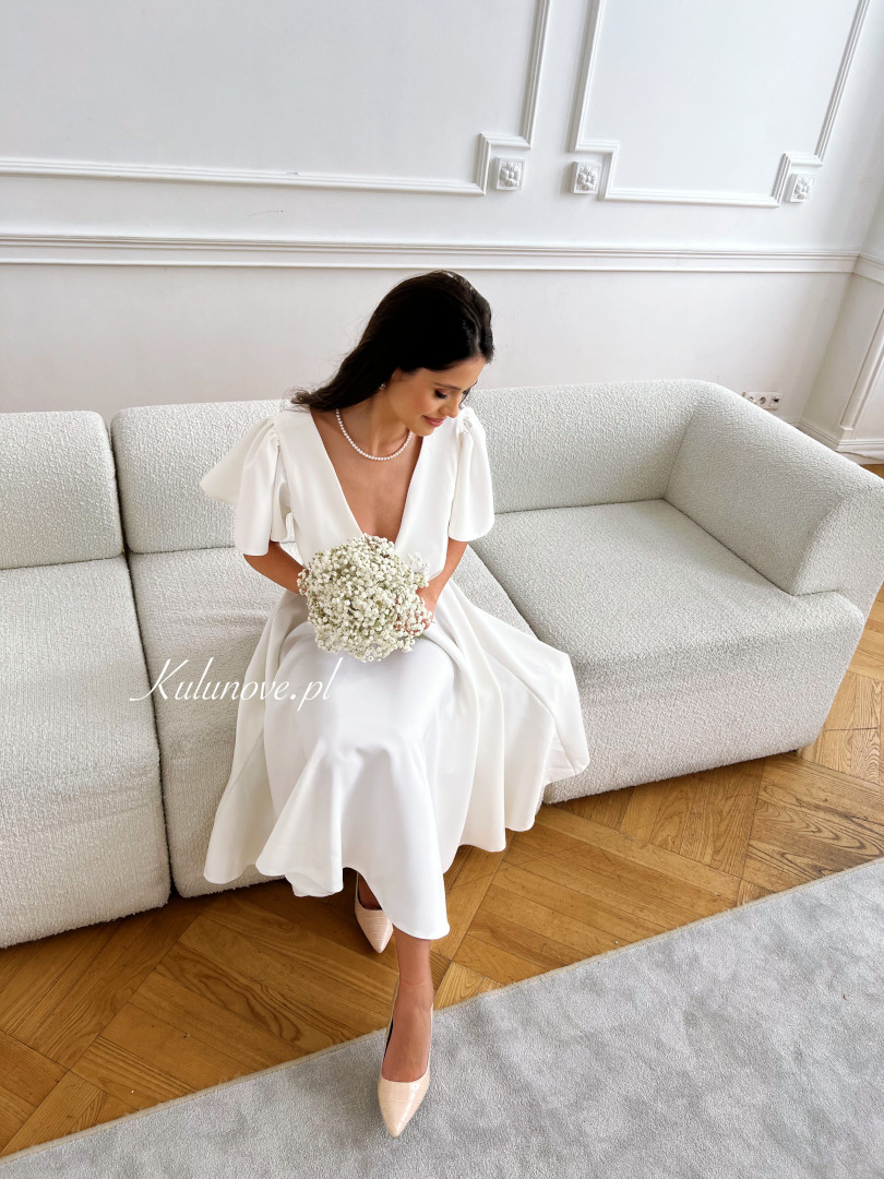 Jennifer - sukienka midi z krótkim rękawem  w kolorze ecru idealna na ślub cywilny - Kulunove zdjęcie 2