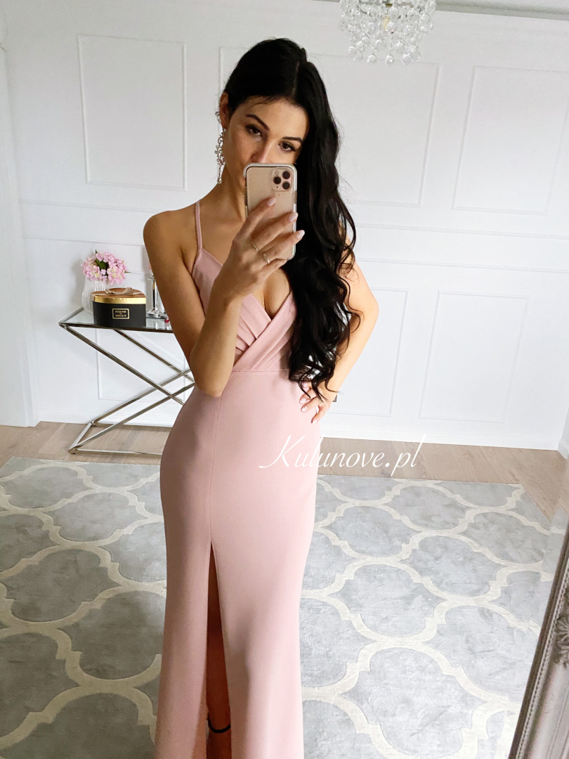 Ariana - elegancka sukienka na ramiączkach w kolorze nude - Kulunove zdjęcie 1