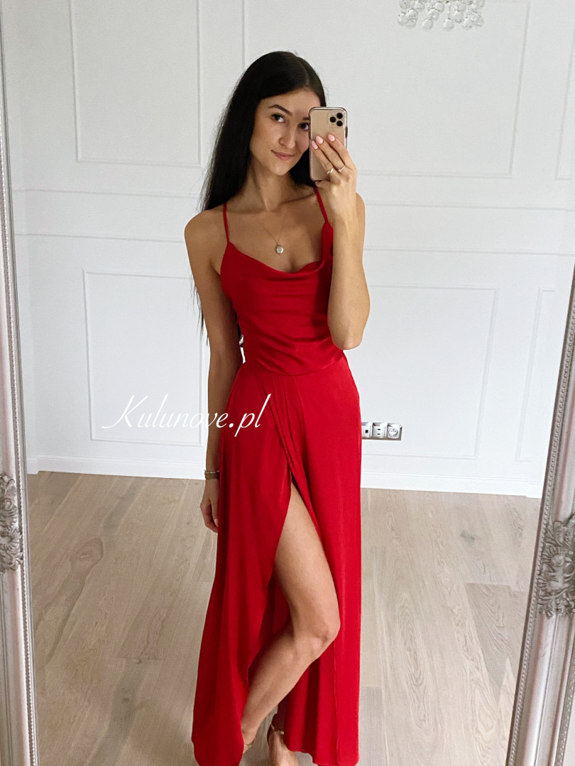 Ava - elegancka czerwona sukienka z satyny - Kulunove zdjęcie 1