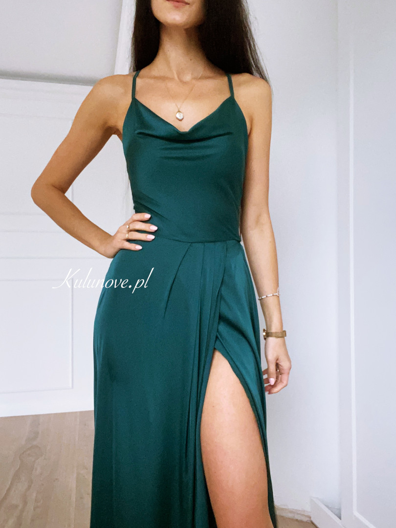 Ava - satynowa sukienka w kolorze eleganckiej zieleni - Kulunove zdjęcie 4