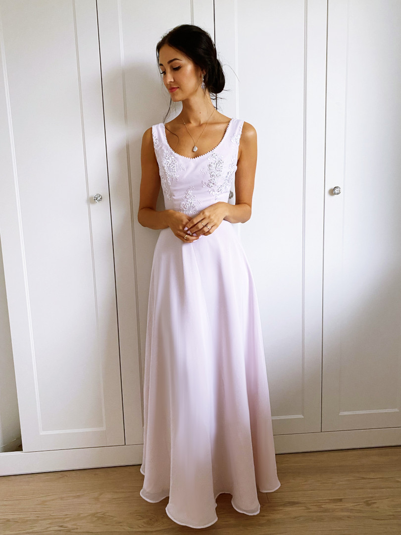Lili - suknia ślubna z koronkowym gorsetem  w kolorze bladego różu - Kulunove zdjęcie 1