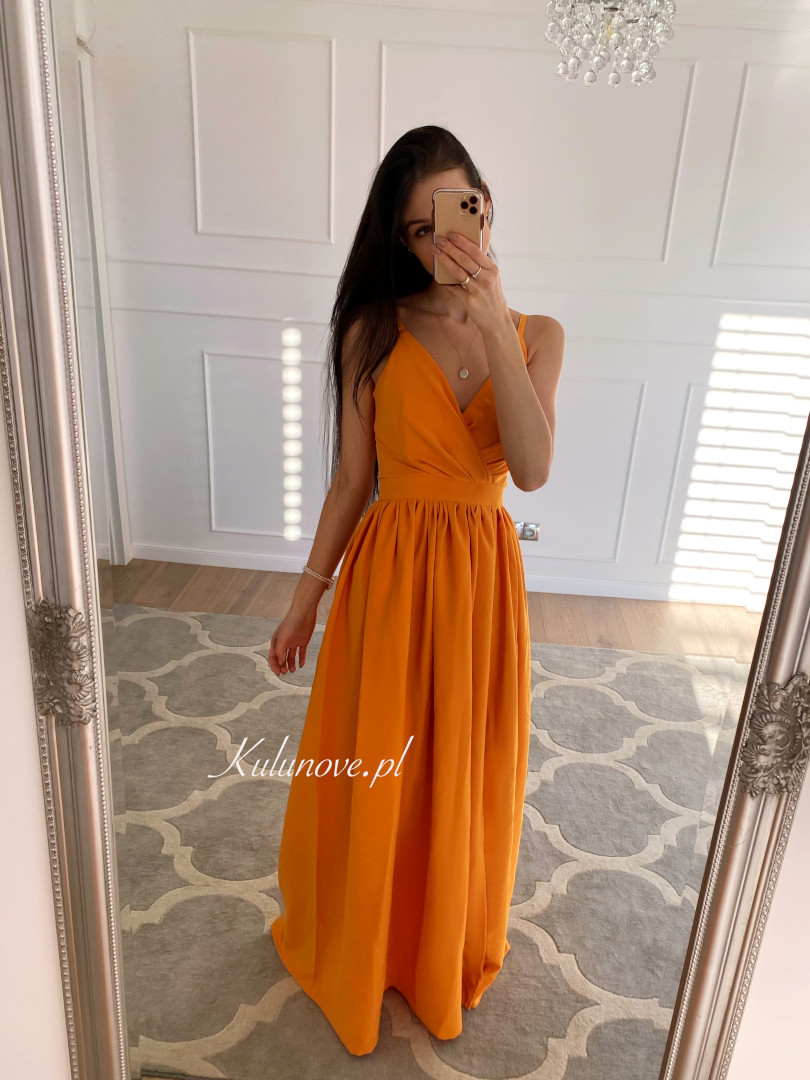Elisabeth - długa pomarańczowa sukienka na ramiączkach - Kulunove zdjęcie 4