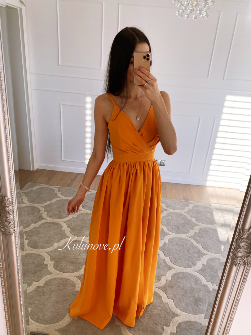Elisabeth - długa pomarańczowa sukienka na ramiączkach - Kulunove zdjęcie 3
