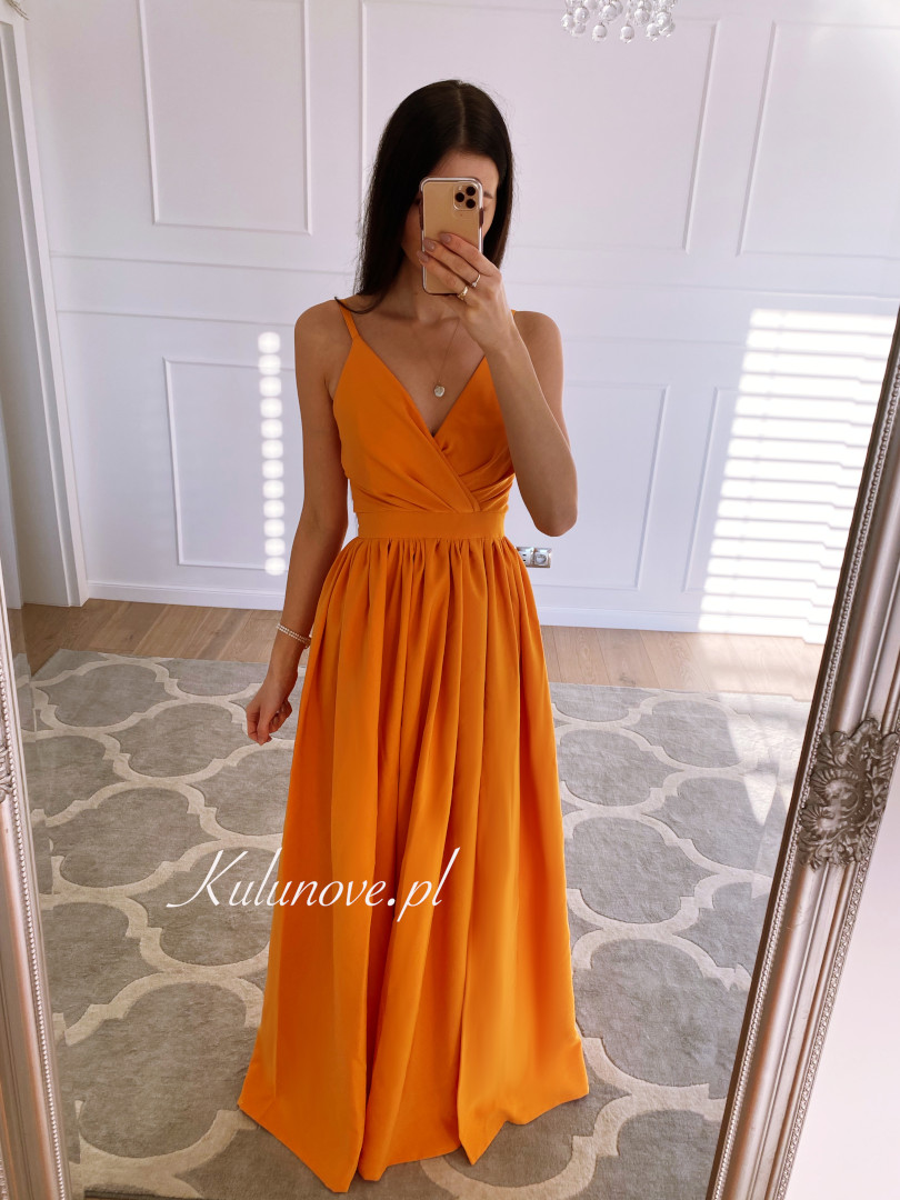 Elisabeth - długa pomarańczowa sukienka na ramiączkach - Kulunove zdjęcie 1