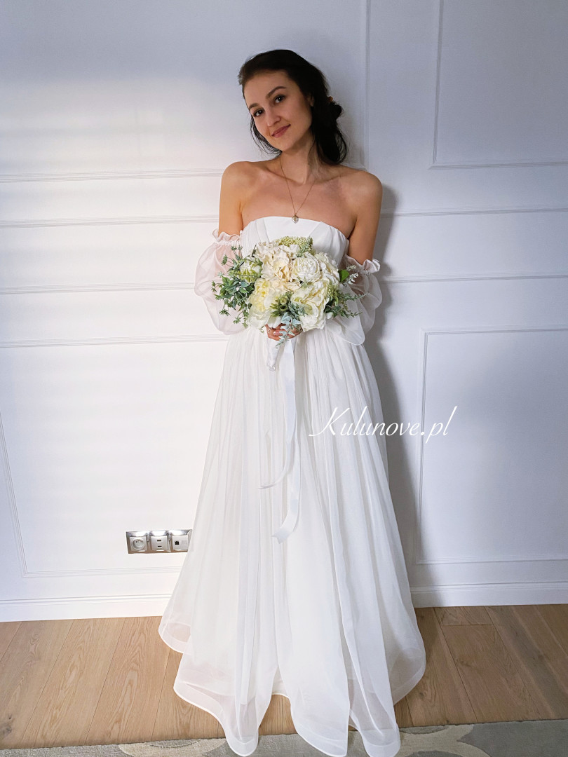Roma - szyfonowa suknia ślubna z odpinanymi rękawami - Kulunove zdjęcie 2