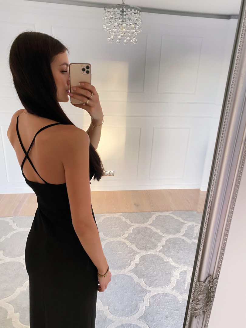 Ariana - czarna, klasyczna sukienka maxi na ramiączkach - Kulunove zdjęcie 4