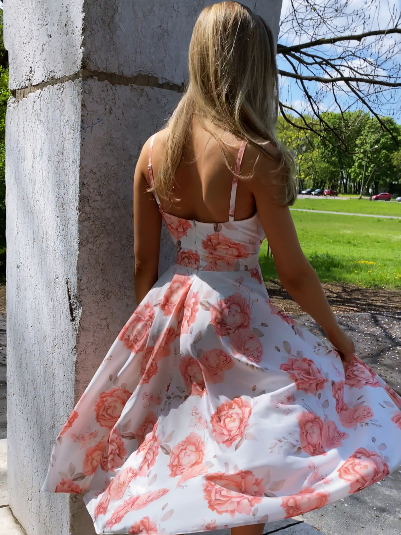 Elisabeth midi -  niesamowita zwiewna rozkloszowana sukienka w peonie - Kulunove zdjęcie 2