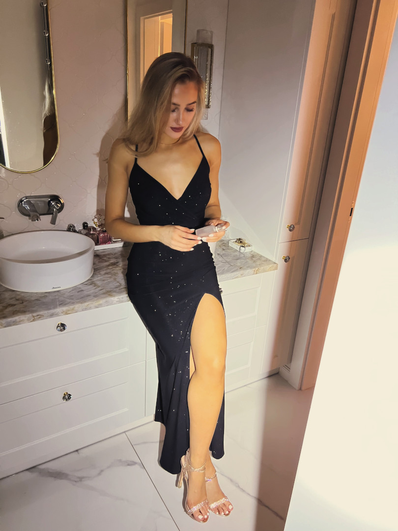 Ariana - czarna sukienka maxi z brokatem - Kulunove zdjęcie 1