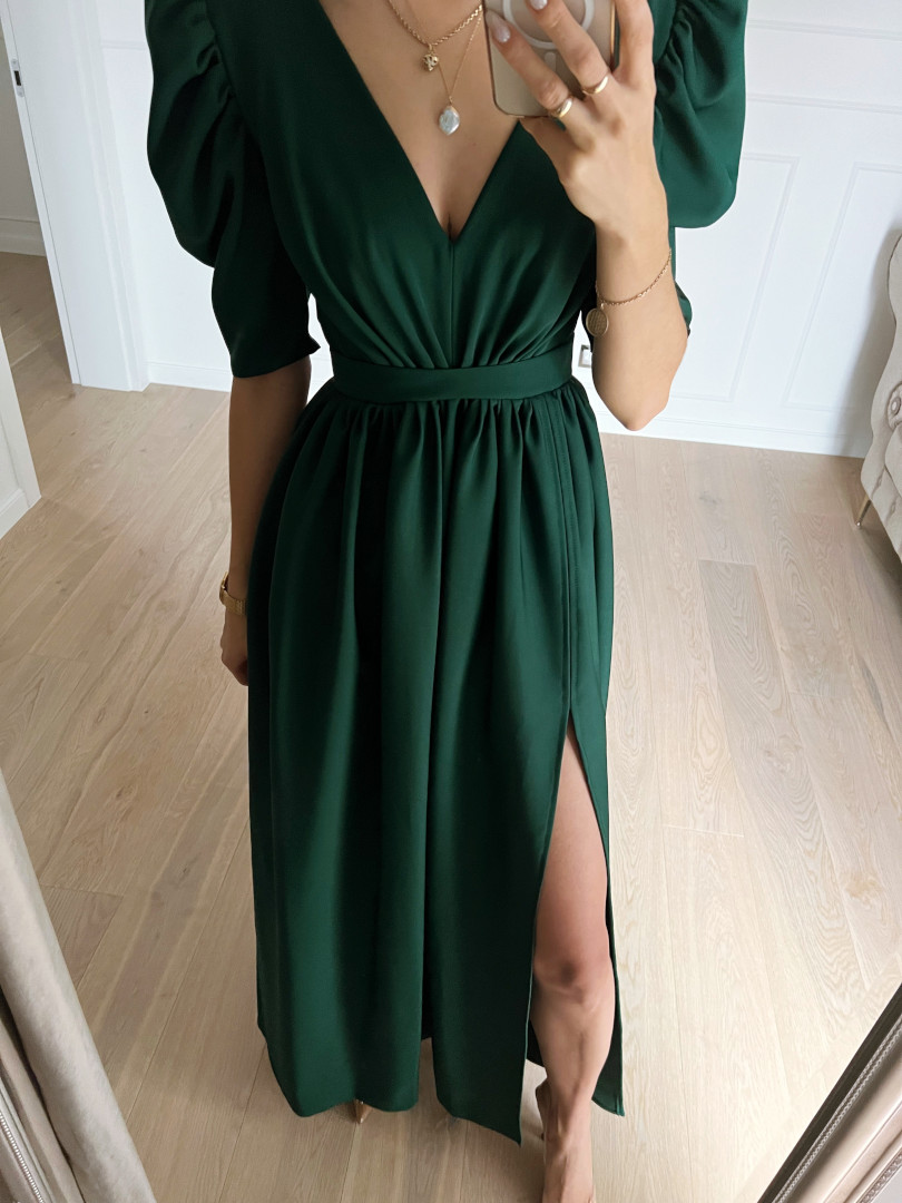 Laurell - sukienka maxi z rozszerzanym dołem i bufkami w kolorze butelkowej zieleni - Kulunove zdjęcie 2