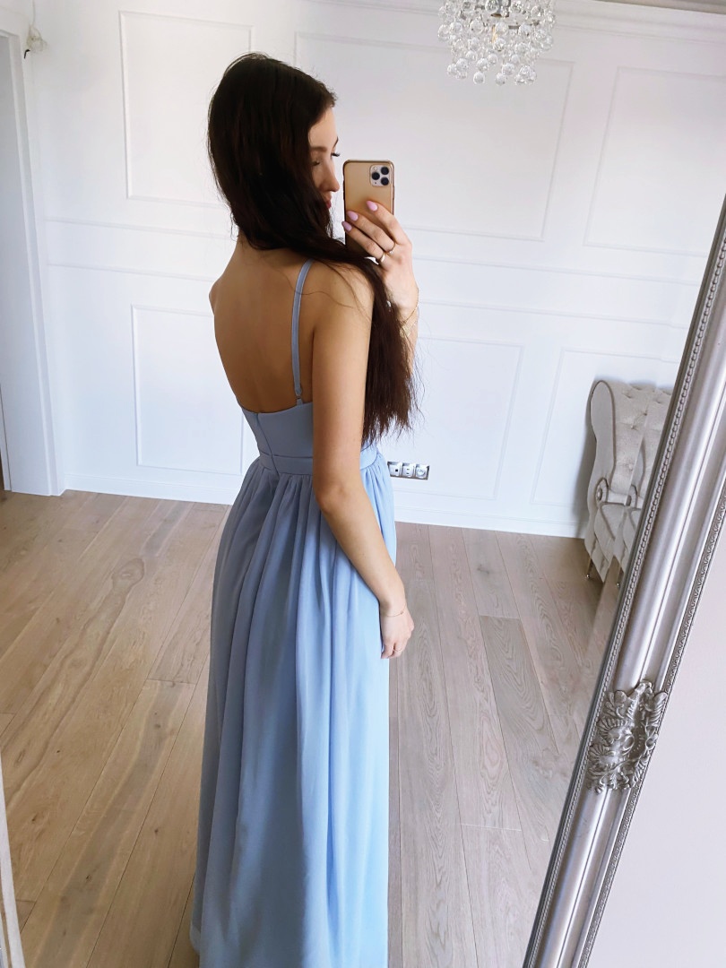 Francesca - błękitna  szyfonowa sukienka maxi z głębokim dekoltem - Kulunove zdjęcie 4