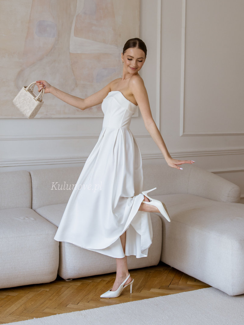 Harriet midi - ślubna sukienka midi w kolorze ecru na gładkim gorsecie z górną zakładką 