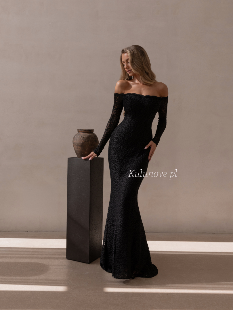 Lace - elegancka koronkowa sukienka maxi i długim rękawem w kolorze czarnym