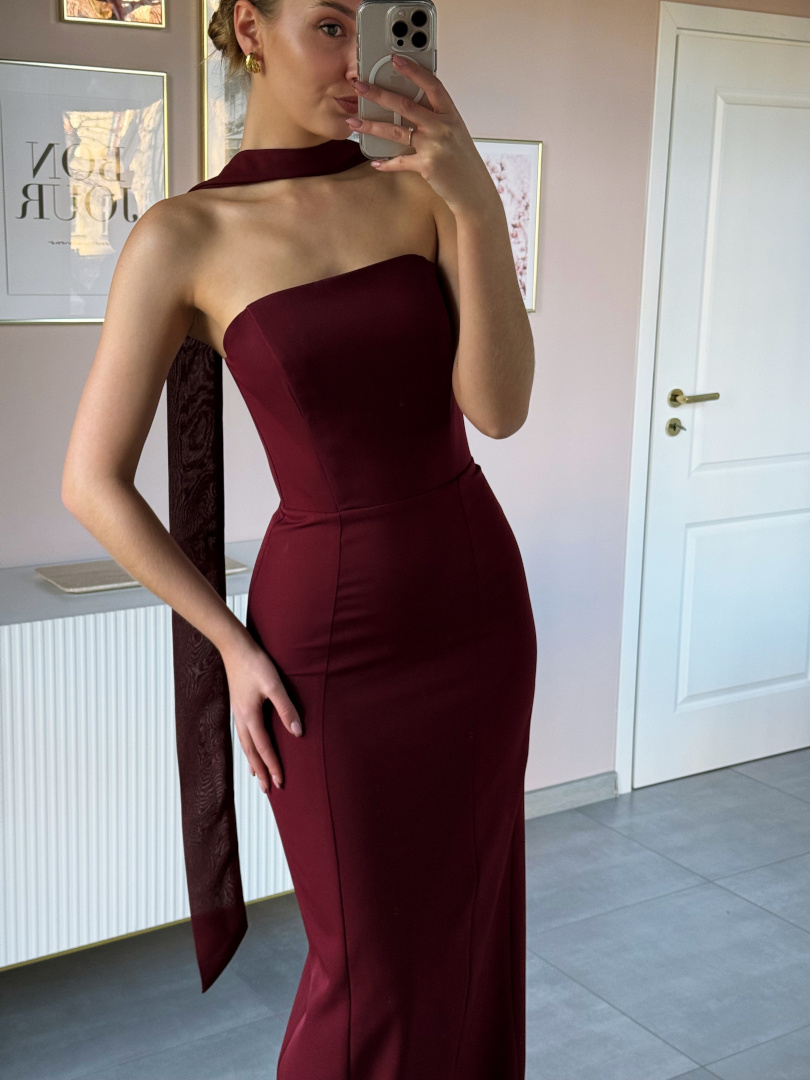 Liv maxi - bordowa długa sukienka z szalem i z rozporkiem z tyłu