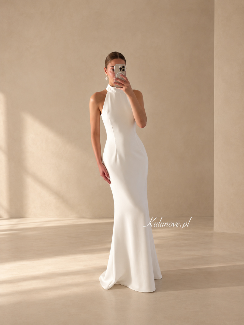 Meghan - minimalistyczna elegancka sukienka rybka ecru z dekoltem halter