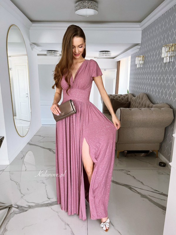 Andromeda - długa brokatowa sukienka na krótki rękaw w kolorze różowym