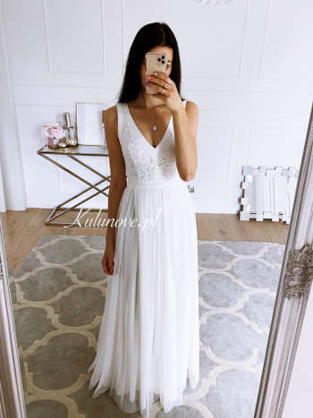 Agnes - zwiewna suknia ślubna z tłoczeniami na gorsecie