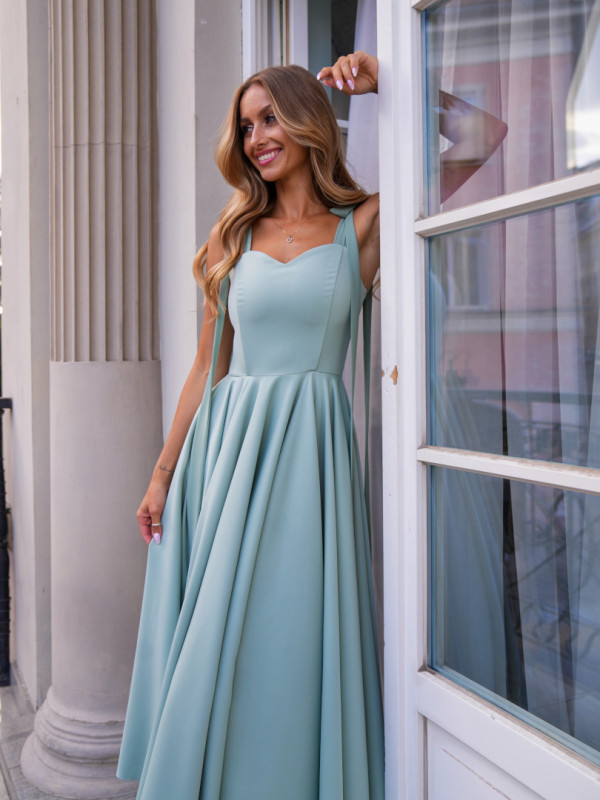 Scarlet - szałwiowa sukienka midi z dekoltem w serce i ozdobnymi wiązaniami